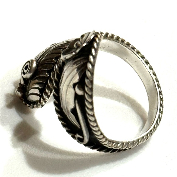 Signed - Dean Brown, Navajo. Vintage Squash Blossom Sterling Silver Bypass Ring - Picture 3 of 8